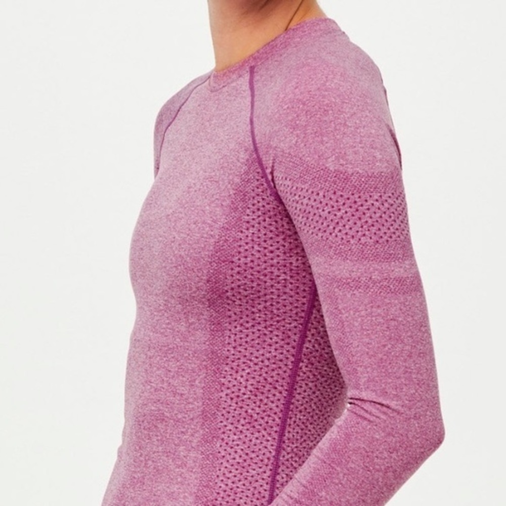 - FIGS Salta Bright Fuchsia technical under scrub
New sealed